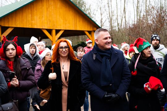 Charytatywny bieg mikołajkowy w Hucie (zdjęcia) Charytatywny bieg mikołajkowy w Hucie (zdjęcia)