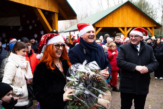 Charytatywny bieg mikołajkowy w Hucie (zdjęcia) Charytatywny bieg mikołajkowy w Hucie (zdjęcia)