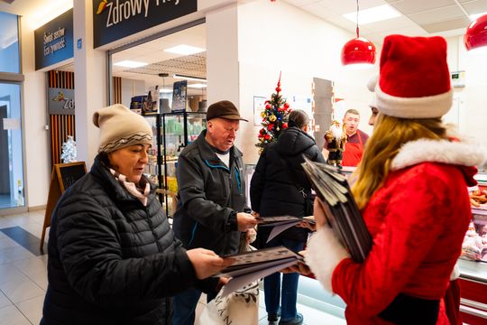 Mikołajki w Radomskich Halach Mięsnych (zdjęcia) Mikołajki w Radomskich Halach Mięsnych (zdjęcia)