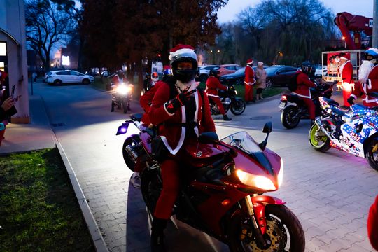 Mikołajkowy Rajd Uśmiechu (zdjęcia) Mikołajkowy Rajd Uśmiechu (zdjęcia)