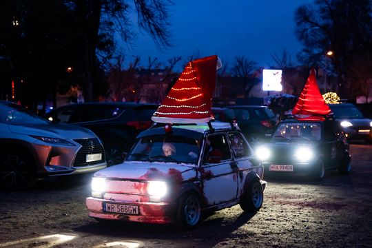 Mikołajkowy Rajd Uśmiechu (zdjęcia) Mikołajkowy Rajd Uśmiechu (zdjęcia)