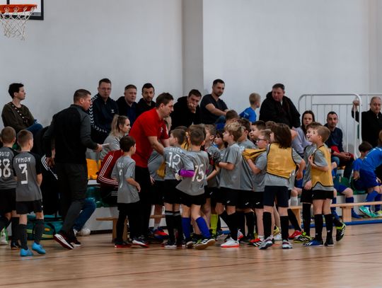 Mikołajkowy Turniej Piłki Nożnej dla Dzieci i Młodzieży (zdjęcia) Mikołajkowy Turniej Piłki Nożnej dla Dzieci i Młodzieży (zdjęcia)