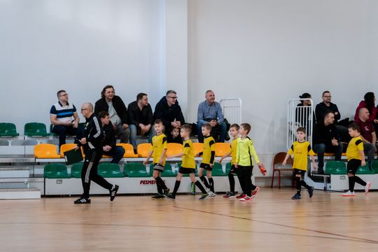 Mikołajkowy Turniej Piłki Nożnej dla Dzieci i Młodzieży 006.jpg Mikołajkowy Turniej Piłki Nożnej dla Dzieci i Młodzieży 006.jpg