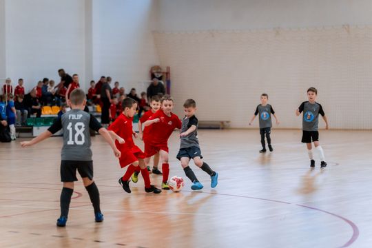 Mikołajkowy Turniej Piłki Nożnej dla Dzieci i Młodzieży 010.jpg Mikołajkowy Turniej Piłki Nożnej dla Dzieci i Młodzieży 010.jpg