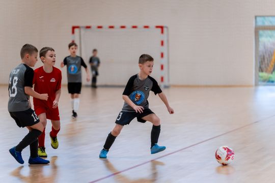 Mikołajkowy Turniej Piłki Nożnej dla Dzieci i Młodzieży 014.jpg Mikołajkowy Turniej Piłki Nożnej dla Dzieci i Młodzieży 014.jpg