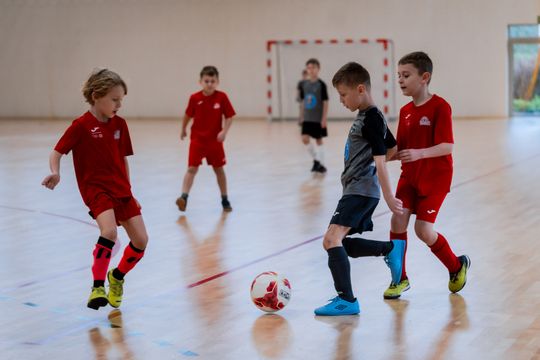 Mikołajkowy Turniej Piłki Nożnej dla Dzieci i Młodzieży 015.jpg Mikołajkowy Turniej Piłki Nożnej dla Dzieci i Młodzieży 015.jpg