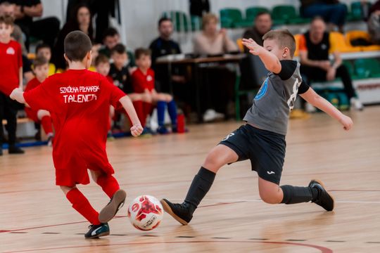 Mikołajkowy Turniej Piłki Nożnej dla Dzieci i Młodzieży 028.jpg Mikołajkowy Turniej Piłki Nożnej dla Dzieci i Młodzieży 028.jpg