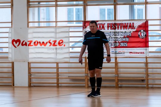 Mikołajkowy Turniej Piłki Nożnej dla Dzieci i Młodzieży 030.jpg Mikołajkowy Turniej Piłki Nożnej dla Dzieci i Młodzieży 030.jpg