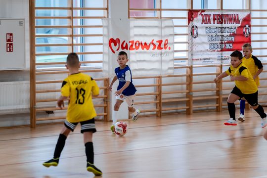 Mikołajkowy Turniej Piłki Nożnej dla Dzieci i Młodzieży 060.jpg Mikołajkowy Turniej Piłki Nożnej dla Dzieci i Młodzieży 060.jpg