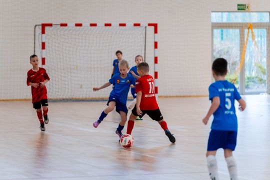 Mikołajkowy Turniej Piłki Nożnej dla Dzieci i Młodzieży 075.jpg Mikołajkowy Turniej Piłki Nożnej dla Dzieci i Młodzieży 075.jpg