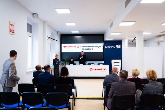 Podpisanie umów w ramach projektu "Mazowsze dla równomiernego rozwoju" (zdjęcia)