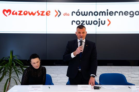 Podpisanie umów w ramach projektu "Mazowsze dla równomiernego rozwoju" (zdjęcia)