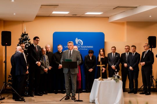 Spotkanie opłatkowe na Uniwersytecie Radomskim 015.jpg