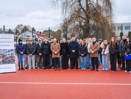 Otwarcie boiska przy Zespole Szkół nr 1 im. Legionów Polskich w Kozienicach (zdjęcia)