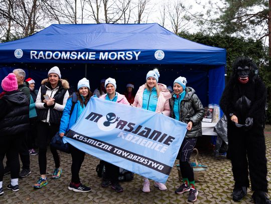 Bieg morsa oraz morsowanie nad zalewem Borki (zdjęcia) Bieg morsa oraz morsowanie nad zalewem Borki (zdjęcia)