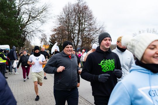 Bieg morsa oraz morsowanie nad zalewem Borki (zdjęcia) Bieg morsa oraz morsowanie nad zalewem Borki (zdjęcia)