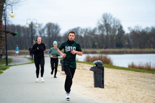Bieg morsa oraz morsowanie nad zalewem Borki (zdjęcia) Bieg morsa oraz morsowanie nad zalewem Borki (zdjęcia)