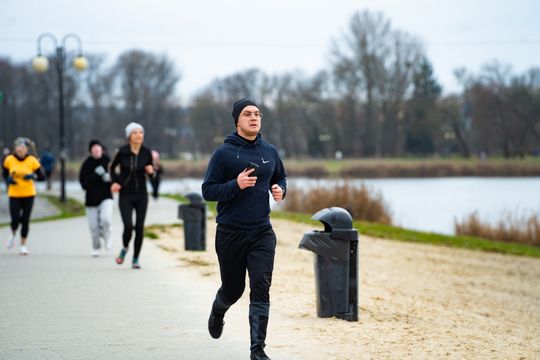 Bieg morsa oraz morsowanie nad zalewem Borki (zdjęcia) Bieg morsa oraz morsowanie nad zalewem Borki (zdjęcia)