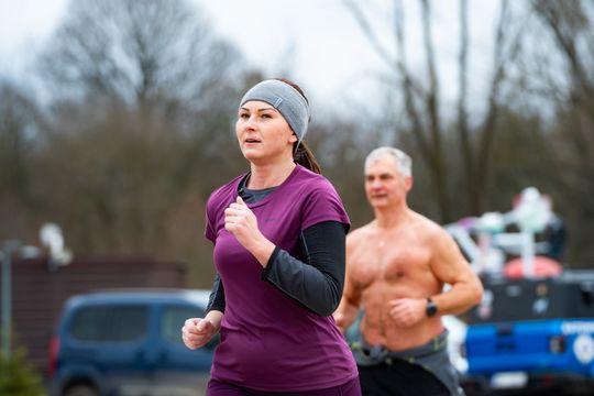 Bieg morsa oraz morsowanie nad zalewem Borki (zdjęcia) Bieg morsa oraz morsowanie nad zalewem Borki (zdjęcia)