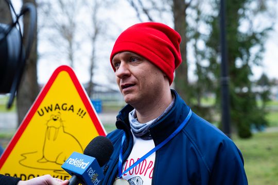 Bieg morsa oraz morsowanie nad zalewem Borki (zdjęcia) Bieg morsa oraz morsowanie nad zalewem Borki (zdjęcia)