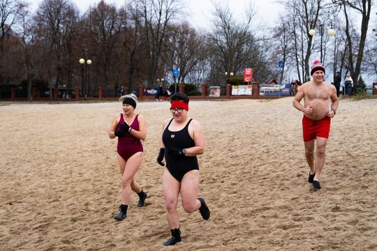 Bieg morsa oraz morsowanie nad zalewem Borki (zdjęcia)