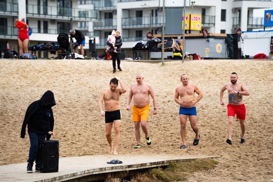 Bieg morsa oraz morsowanie nad zalewem Borki (zdjęcia)