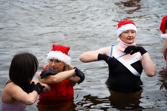 Bieg morsa oraz morsowanie nad zalewem Borki (zdjęcia)