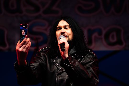 Kiermasz Świąteczny dla Damiana - Koncert Pawła Mosiołka i Haliny Mlynkovej (zdjęcia) Kiermasz Świąteczny dla Damiana - Koncert Pawła Mosiołka i Haliny Mlynkovej (zdjęcia)