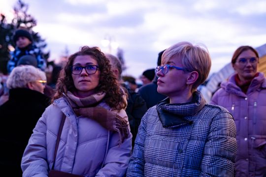 Kiermasz Świąteczny dla Damiana - Koncert Pawła Mosiołka i Haliny Mlynkovej (zdjęcia) Kiermasz Świąteczny dla Damiana - Koncert Pawła Mosiołka i Haliny Mlynkovej (zdjęcia)