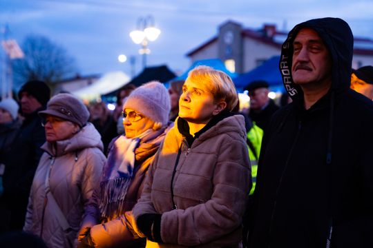 Kiermasz Świąteczny dla Damiana - Koncert Pawła Mosiołka i Haliny Mlynkovej (zdjęcia) Kiermasz Świąteczny dla Damiana - Koncert Pawła Mosiołka i Haliny Mlynkovej (zdjęcia)