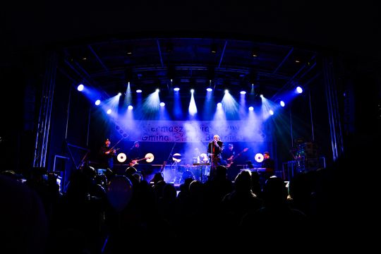 Kiermasz Świąteczny dla Damiana - Koncert Pawła Mosiołka i Haliny Mlynkovej (zdjęcia) Kiermasz Świąteczny dla Damiana - Koncert Pawła Mosiołka i Haliny Mlynkovej (zdjęcia)