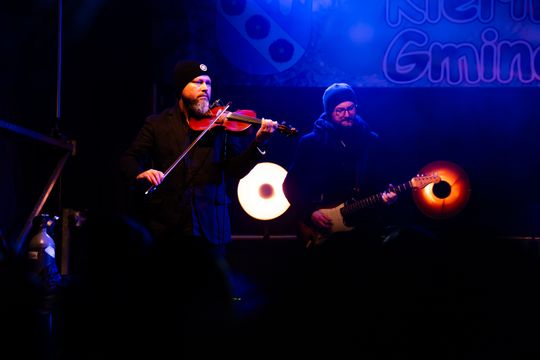 Kiermasz Świąteczny dla Damiana - Koncert Pawła Mosiołka i Haliny Mlynkovej (zdjęcia) Kiermasz Świąteczny dla Damiana - Koncert Pawła Mosiołka i Haliny Mlynkovej (zdjęcia)