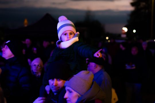 Kiermasz Świąteczny dla Damiana - Koncert Pawła Mosiołka i Haliny Mlynkovej (zdjęcia) Kiermasz Świąteczny dla Damiana - Koncert Pawła Mosiołka i Haliny Mlynkovej (zdjęcia)