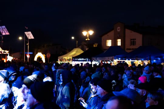 Kiermasz Świąteczny dla Damiana - Koncert Pawła Mosiołka i Haliny Mlynkovej (zdjęcia)