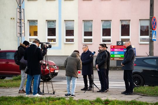 Konferencja prasowa PiS dot. Radomskiego Szpitala Specjalistycznego (zdjęcia) Konferencja prasowa PiS dot. Radomskiego Szpitala Specjalistycznego (zdjęcia)