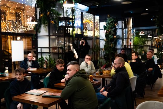 Spotkanie autorskie z Sebastianem Staszewskim i promocja książki "Lewandowski. Prawdziwy" (zdjęcia)