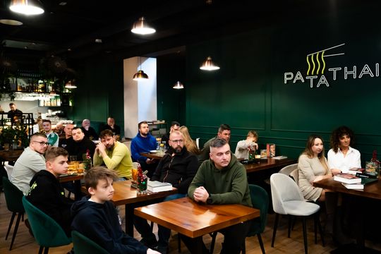 Spotkanie autorskie z Sebastianem Staszewskim i promocja książki "Lewandowski. Prawdziwy" (zdjęcia)