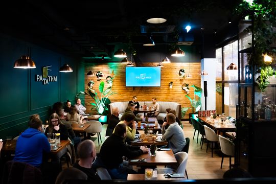 Spotkanie autorskie z Sebastianem Staszewskim i promocja książki "Lewandowski. Prawdziwy" (zdjęcia)