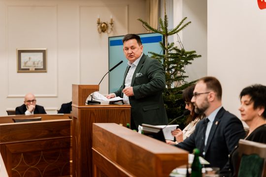 Sesja 015.jpg Sesja 015.jpg