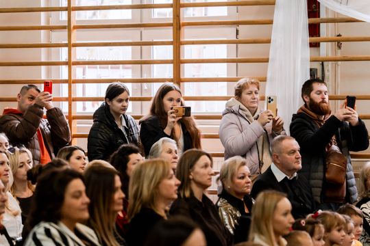 Jasełka Bożonarodzeniowe w PP nr 17 029.jpg Jasełka Bożonarodzeniowe w PP nr 17 029.jpg