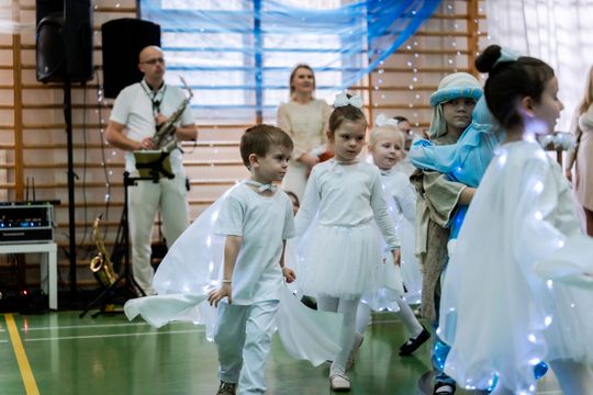 Jasełka Bożonarodzeniowe w PP nr 17 042.jpg