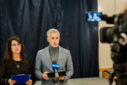 Konferencja radych KO 007.jpg Konferencja radych KO 007.jpg