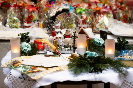 Spotkanie opłatkowe stowarzyszenia Radomski Uniwersytet Trzeciego Wieku (zdjęcia)