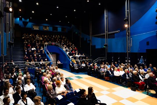 Spotkanie opłatkowe stowarzyszenia Radomski Uniwersytet Trzeciego Wieku (zdjęcia)