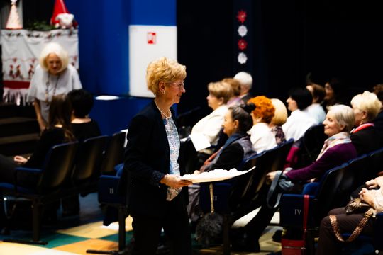Spotkanie opłatkowe stowarzyszenia Radomski Uniwersytet Trzeciego Wieku (zdjęcia)