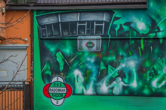 Zdzisław Radulski na nowym muralu w Radomiu (6).jpg