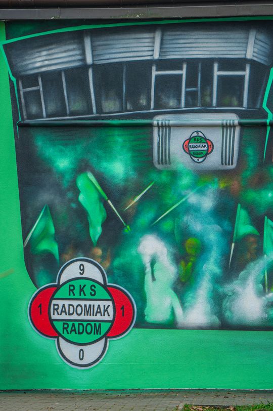 Zdzisław Radulski na nowym muralu w Radomiu (7).jpg