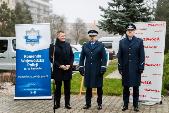 Wozy dla mazowieckiej policji 005.jpg