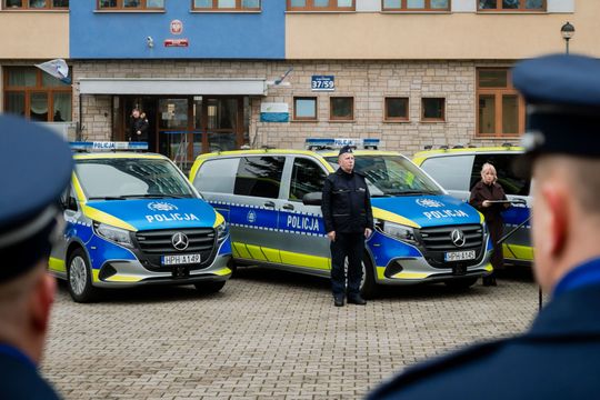 Wozy dla mazowieckiej policji 023.jpg Wozy dla mazowieckiej policji 023.jpg