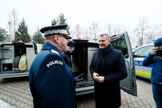 Wozy dla mazowieckiej policji 040.jpg
